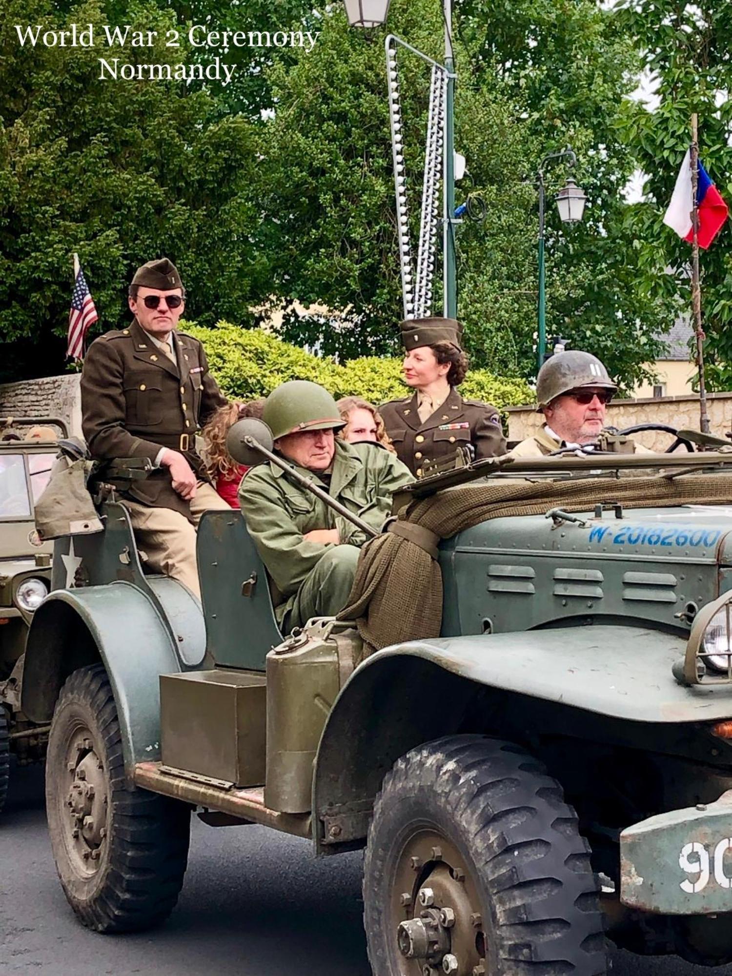 Double J - Omaha Beach Formigny Eksteriør billede